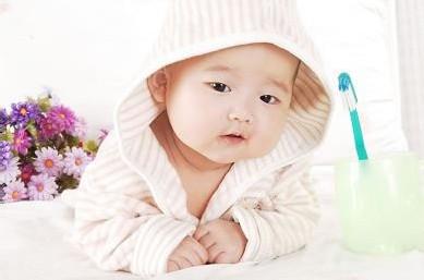 侯姓三月出生的名字很惊艳-起名字打分